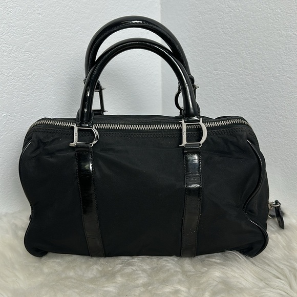 💯 Authentic Dior Handbag🍀 - Picture 5 of 17